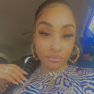 Meet your Posher, Quana